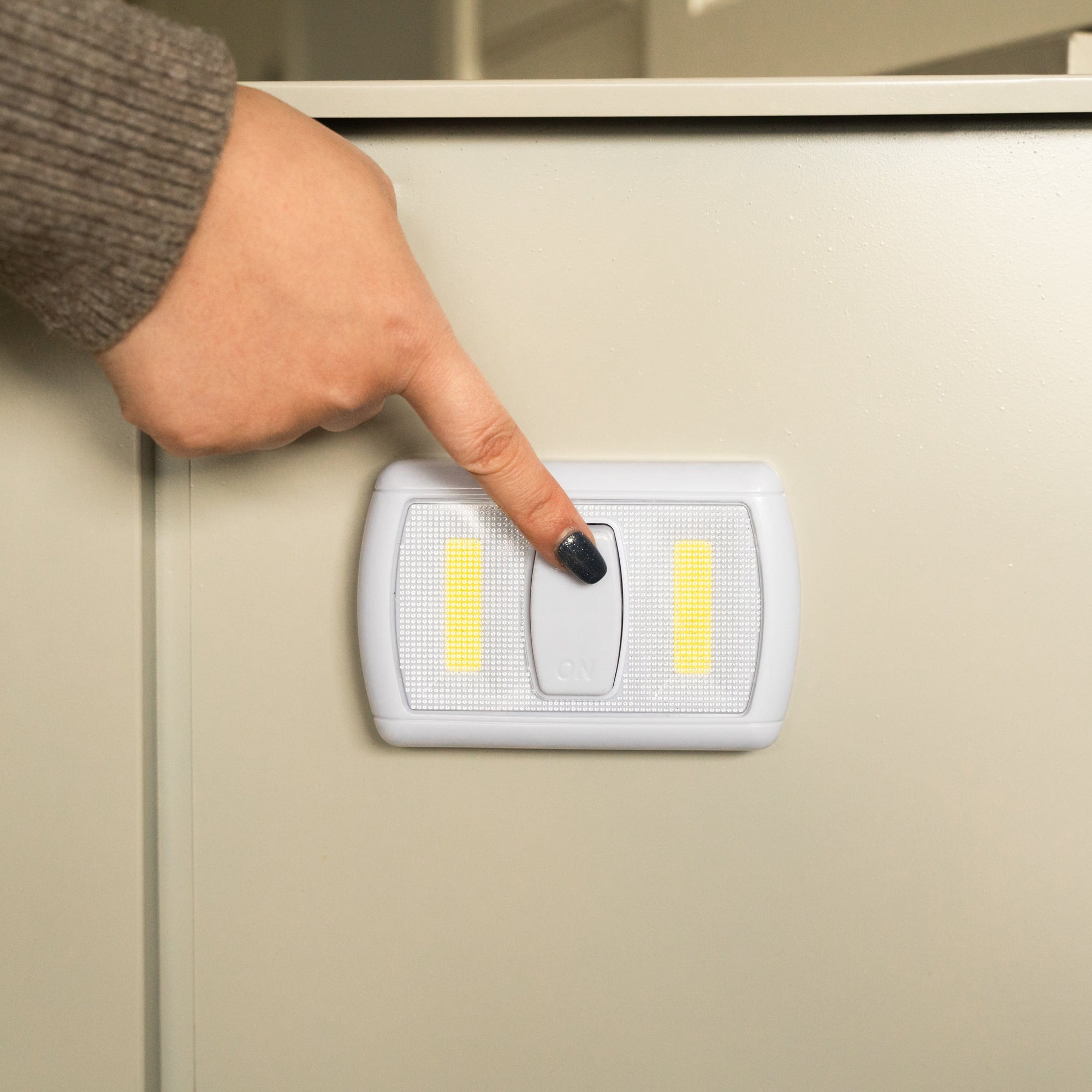 Brillar Remote Controlled Light Switch - 01