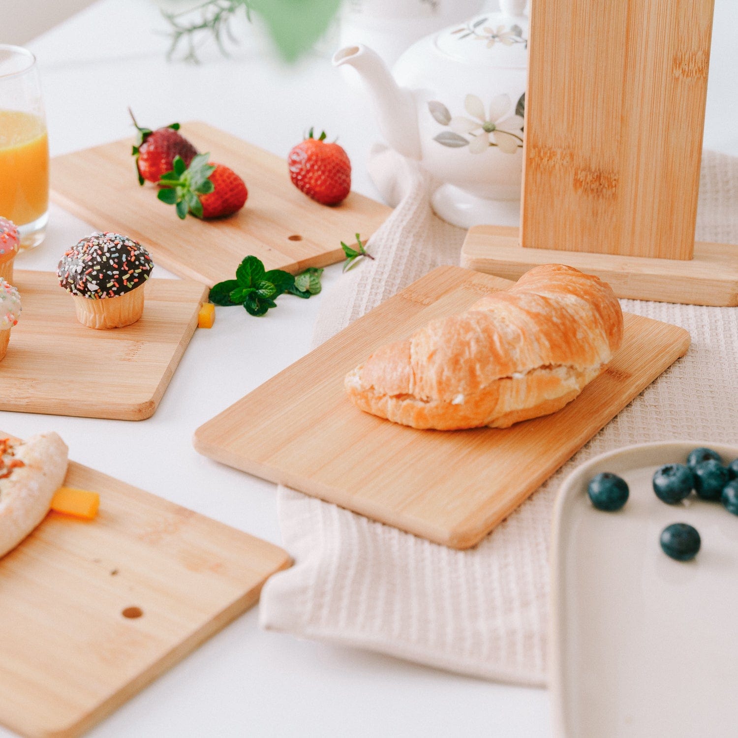 4 Pcs Chopping Block Set With Display - 02