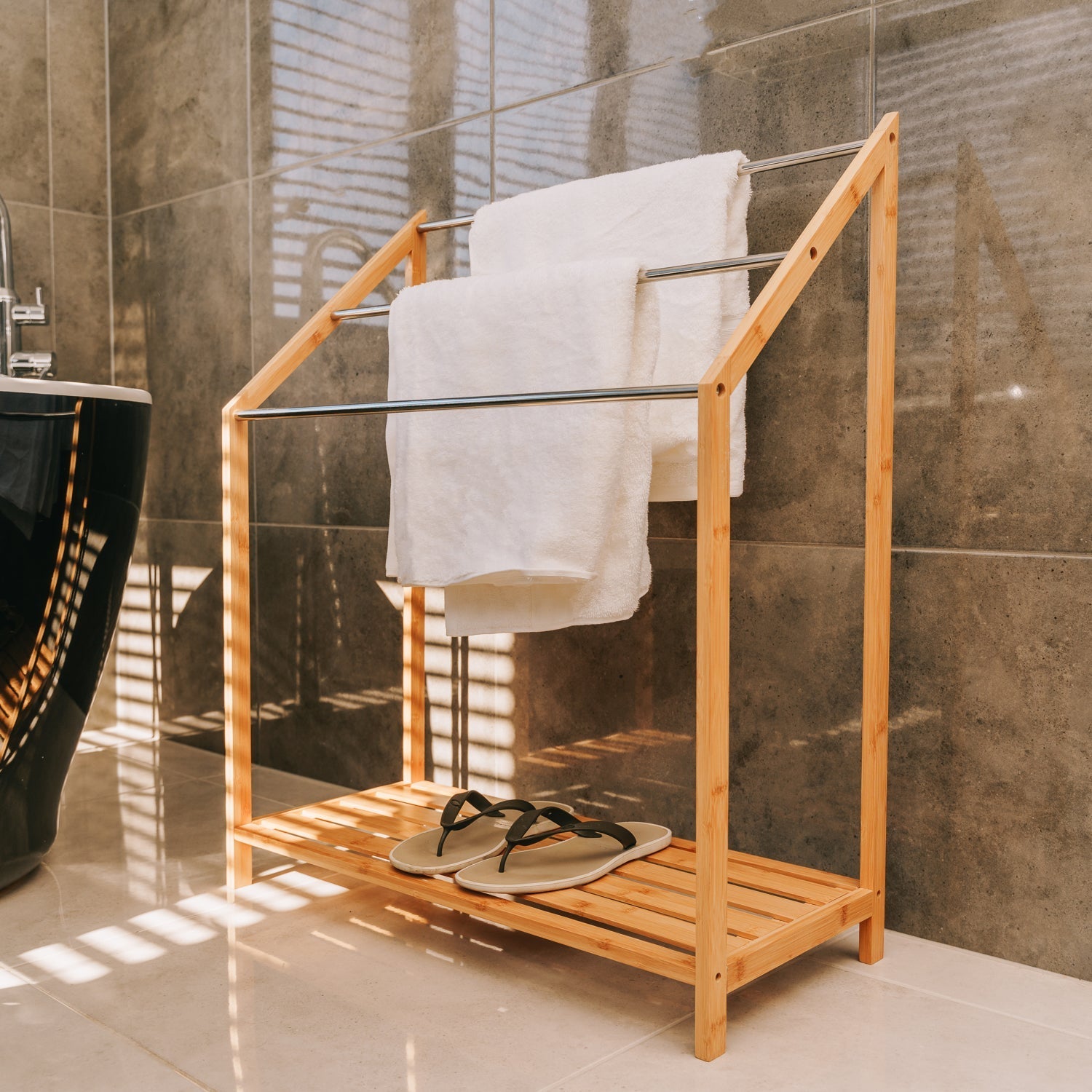 85Cm Standing Towel Rack Bamboo Towel Bar Metal 3 Tier - 01