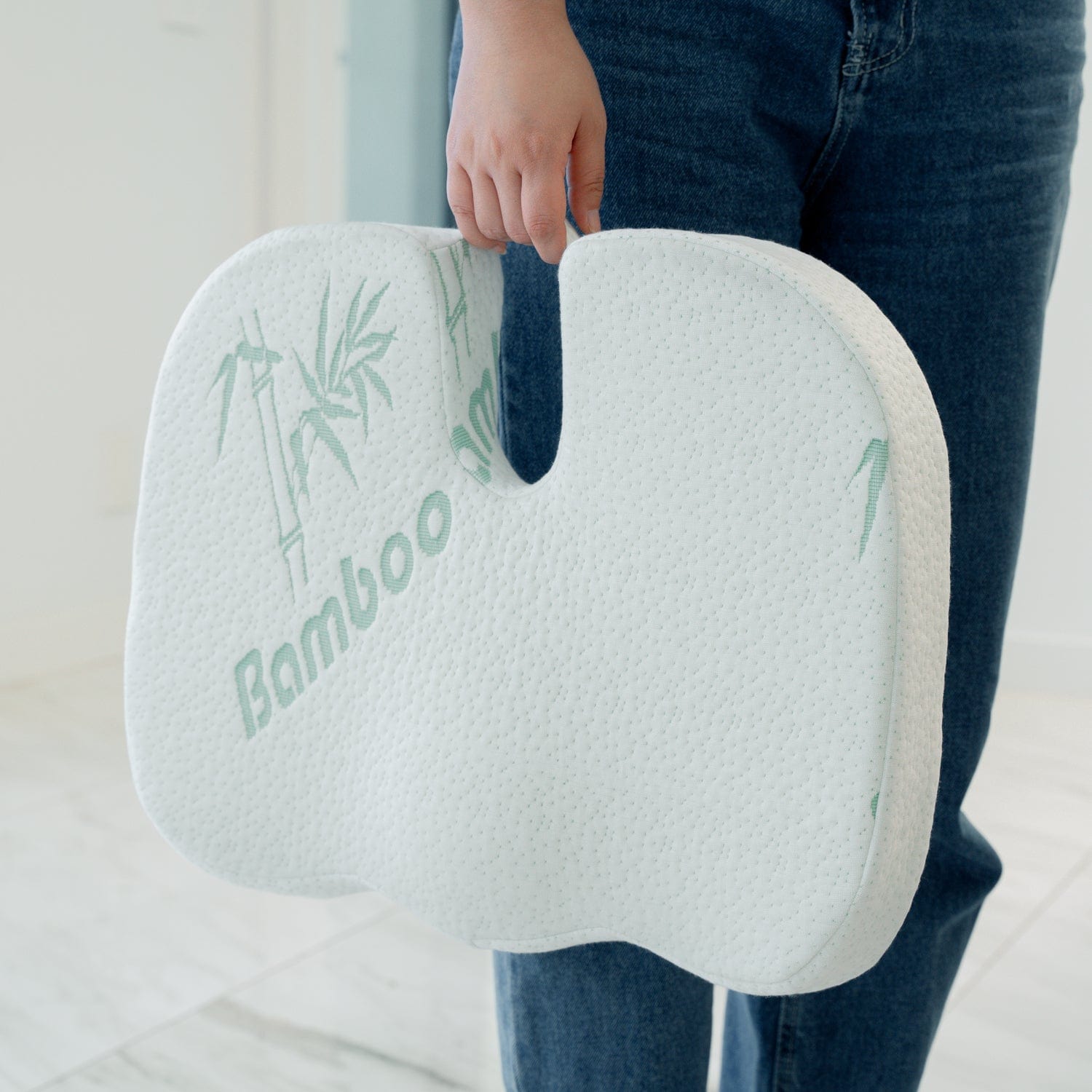 Memory Foam Seat Cushion With Bamboo Cover - 07