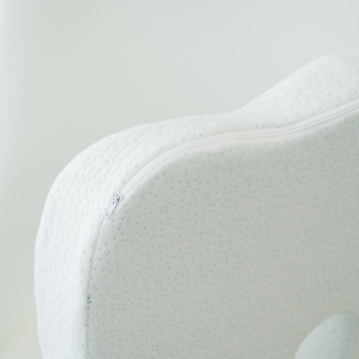 Memory Foam Seat Cushion With Bamboo Cover - 09