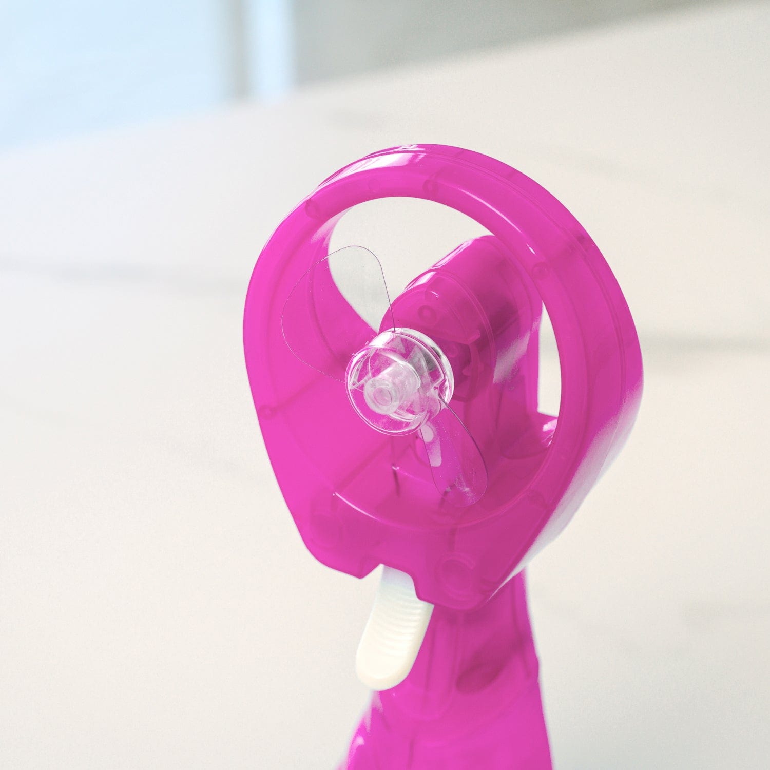 Lazy Dayz Water Spray Fan Pink - 04