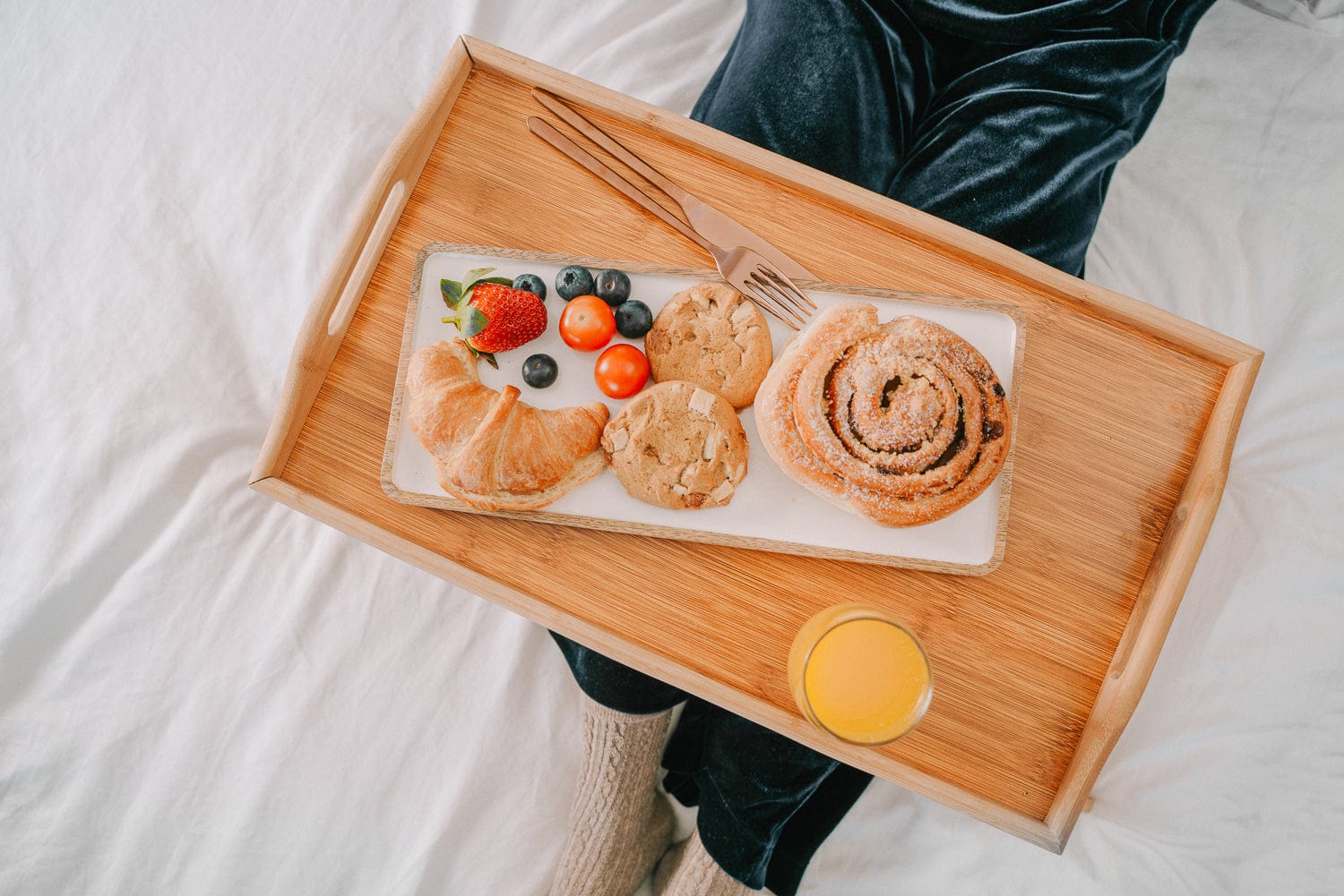 Foldable Bamboo Bed Tray Breakfast Serving Table - 13