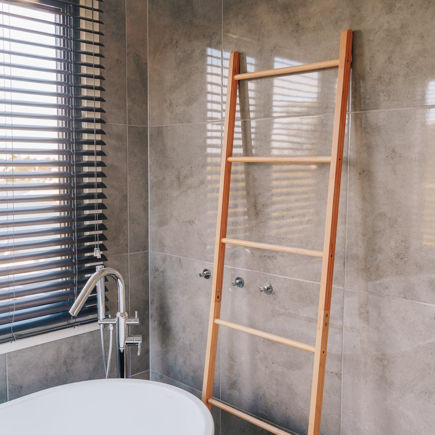 180Cm 6 Steps Bamboo Towel Ladder - 05