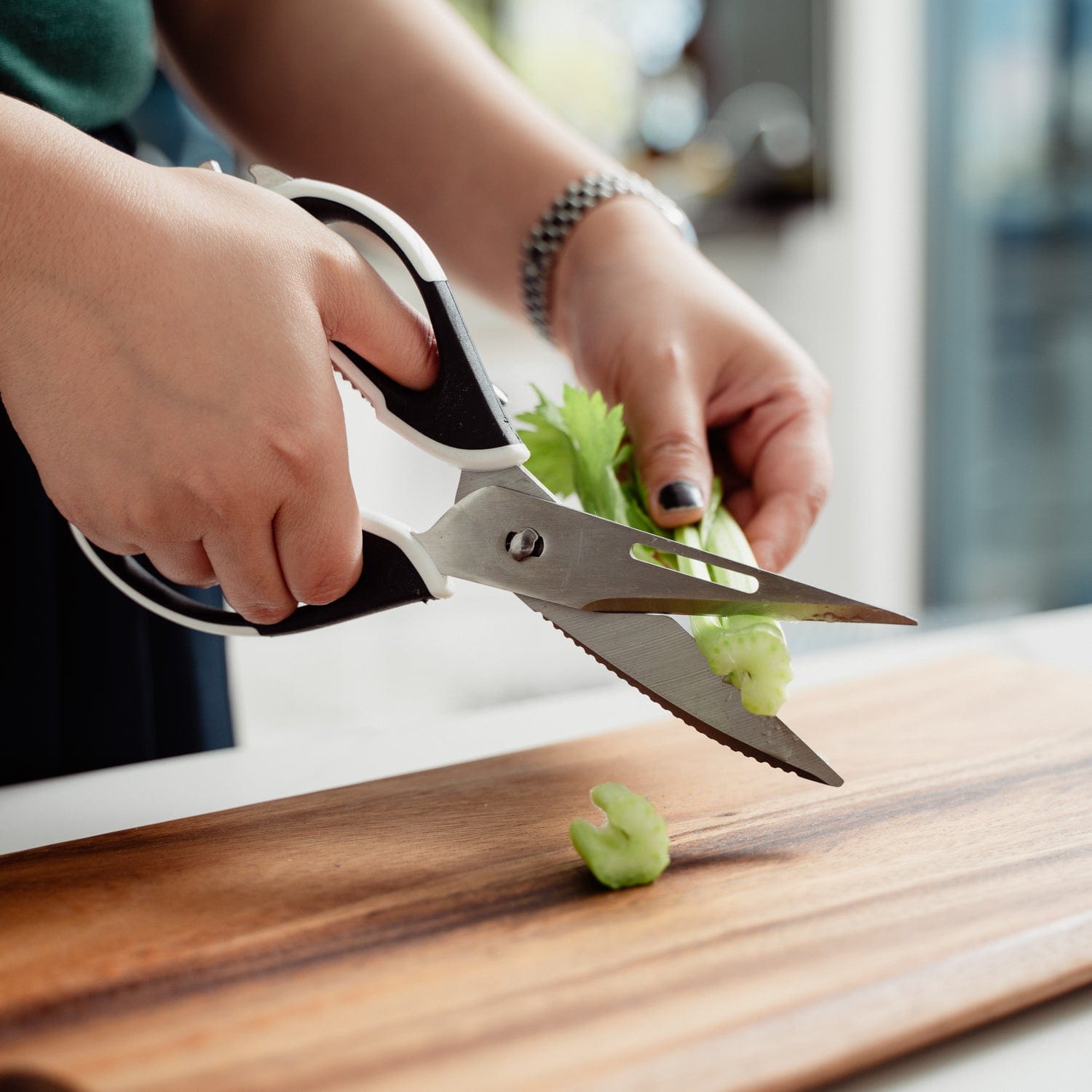 Multipurpose Stainless Kitchen Scissors - 02