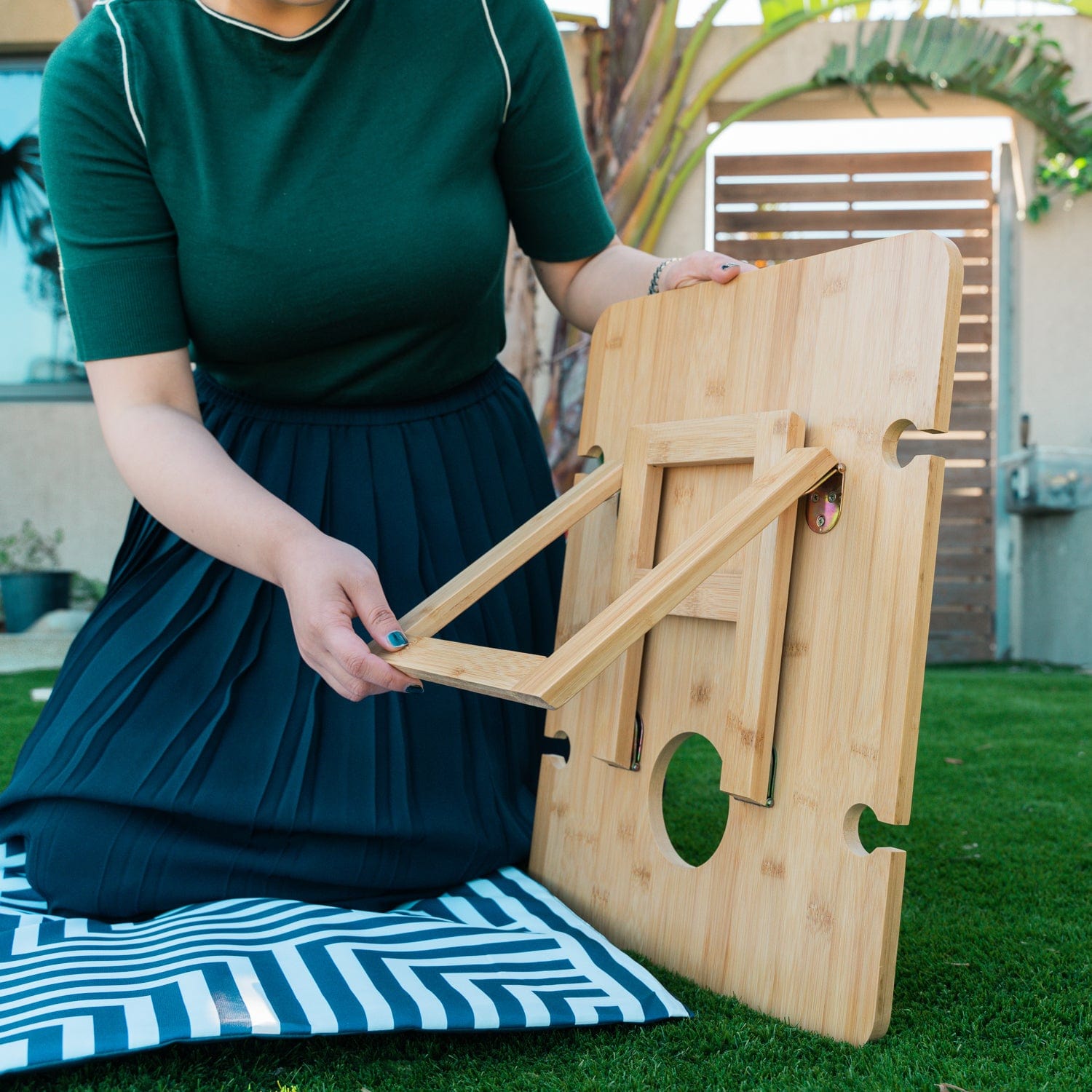 Bamboo Foldable Picnic Table Tray With Wine And Glass Holders - 09