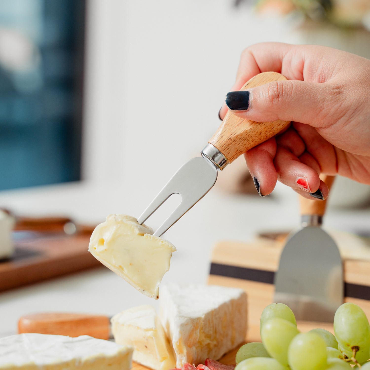 Bamboo Cheese Board And Knife Set - 15
